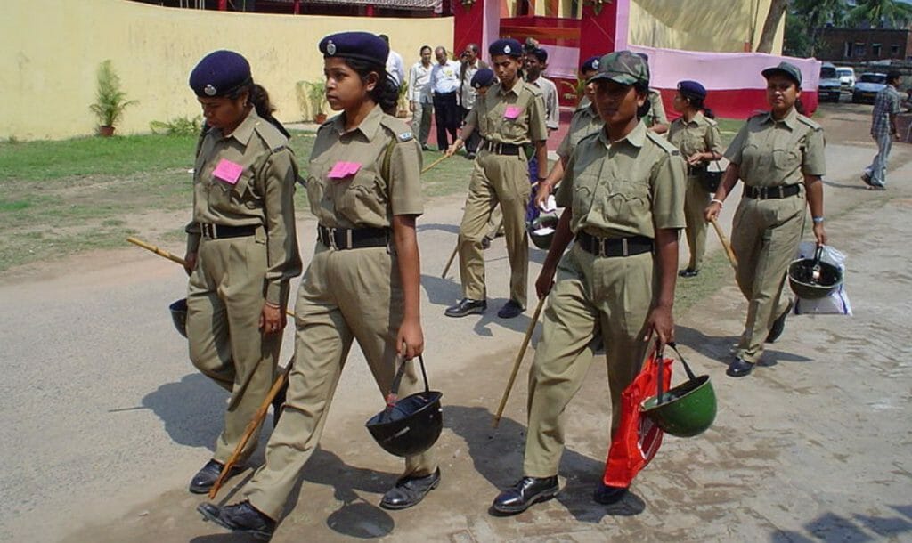 Gujarat’s Woman Police Force To Get Training In ‘Lock And Hold’ Technique