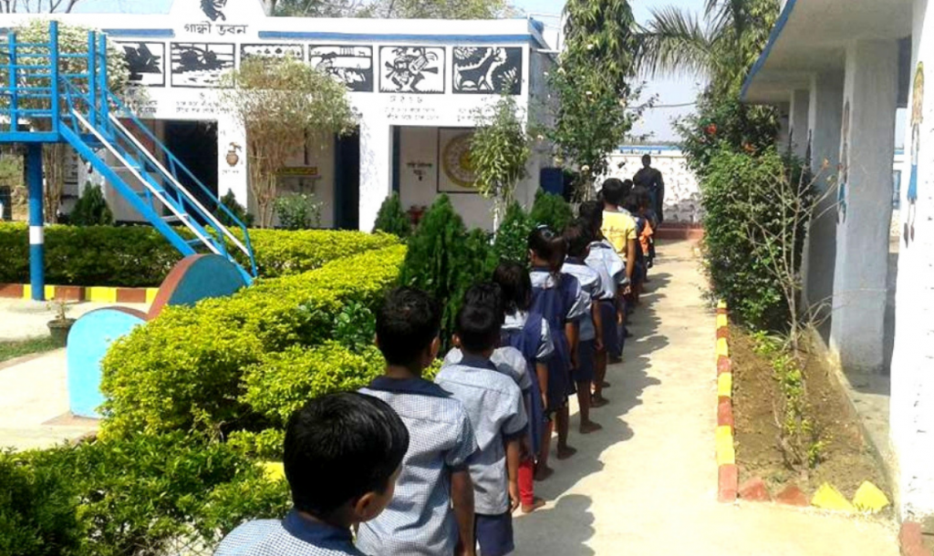 Teachers Convert A Bengal Village School Into A Child’s Dream