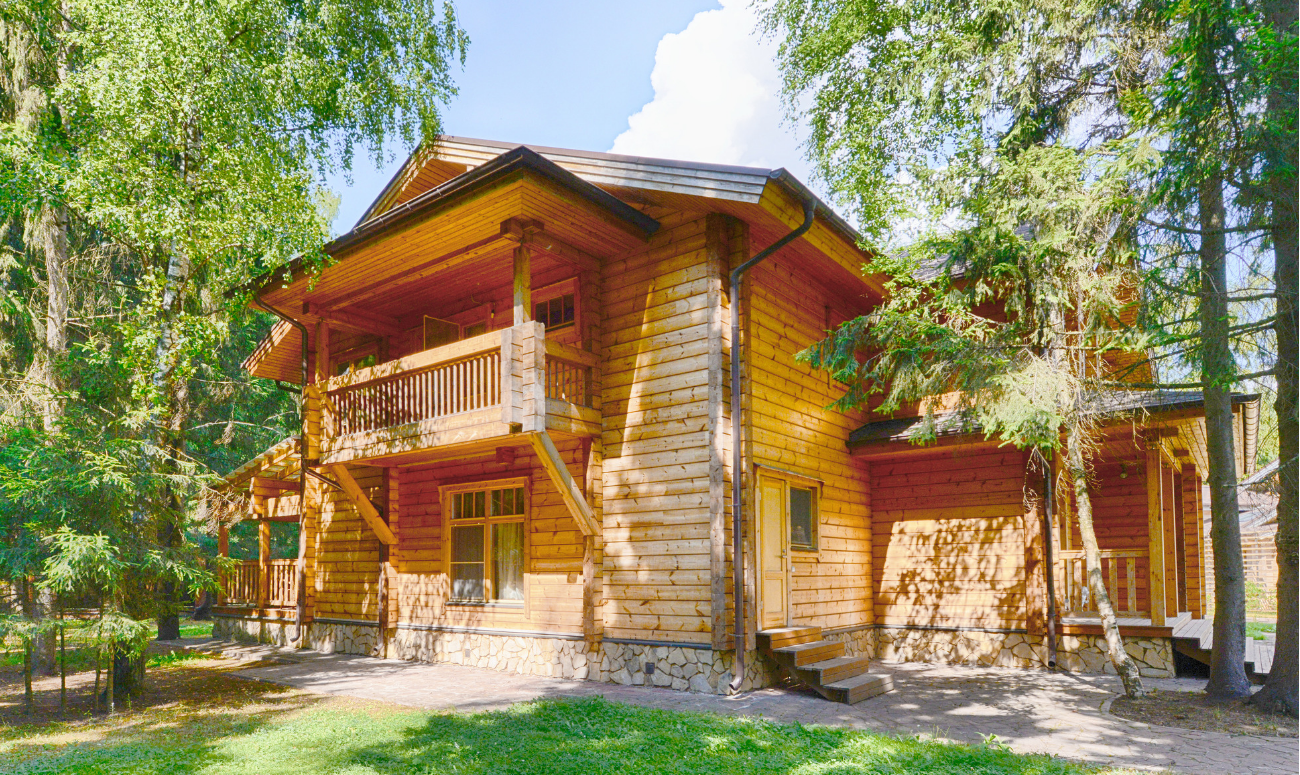 Cement-free Eco Homes rid the Jungle of Cement