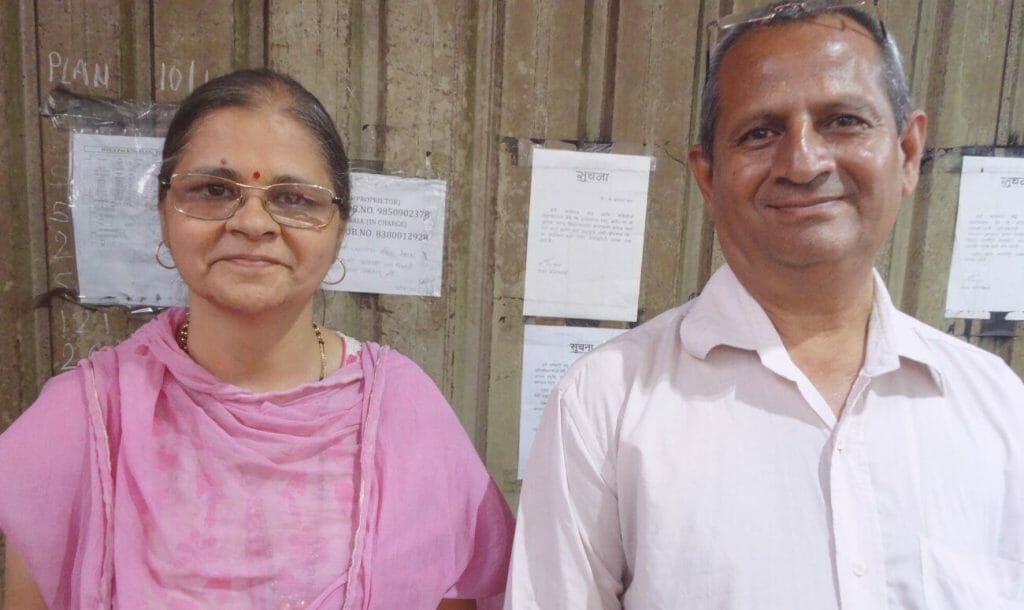 This Pune-Based Elderly Couple Run An Old-Age Home By Collecting Scrap