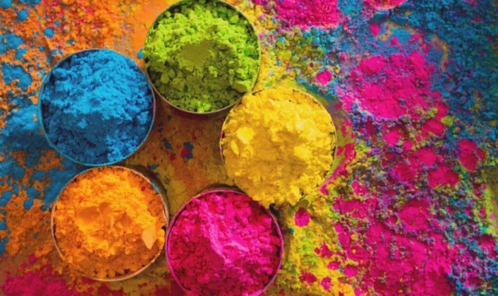 5 Brands That Sell Organic Holi Colours