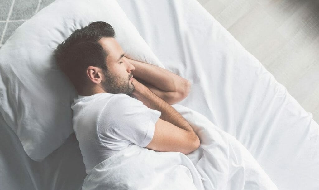 सोते समय कैसे अपने मन को शांत करें
