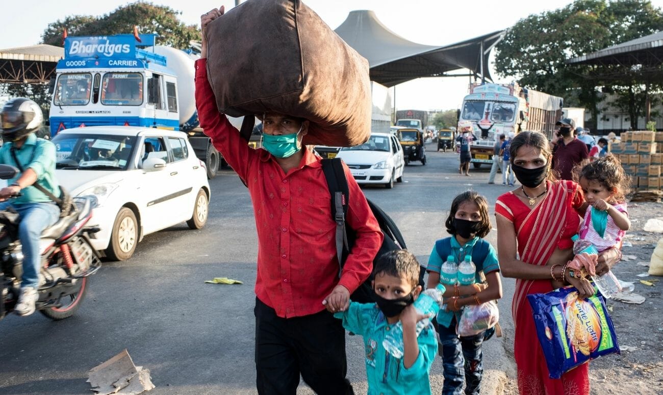 The migrant workers leaving the city behind in the wake of COVID-19