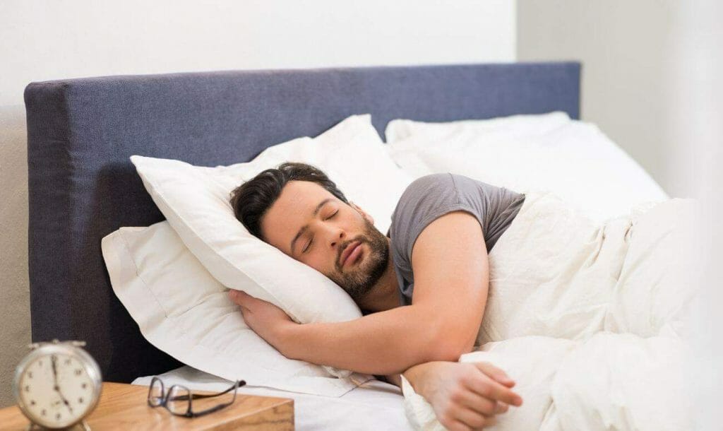अच्छी नींद के लिए घर के वातावरण में करें 4 बदलाव
