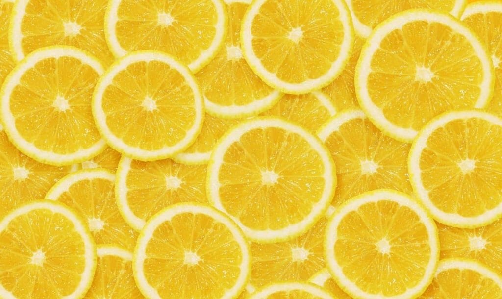 5 Ways To Re-use Lemon Peels Instead Of Throwing Them