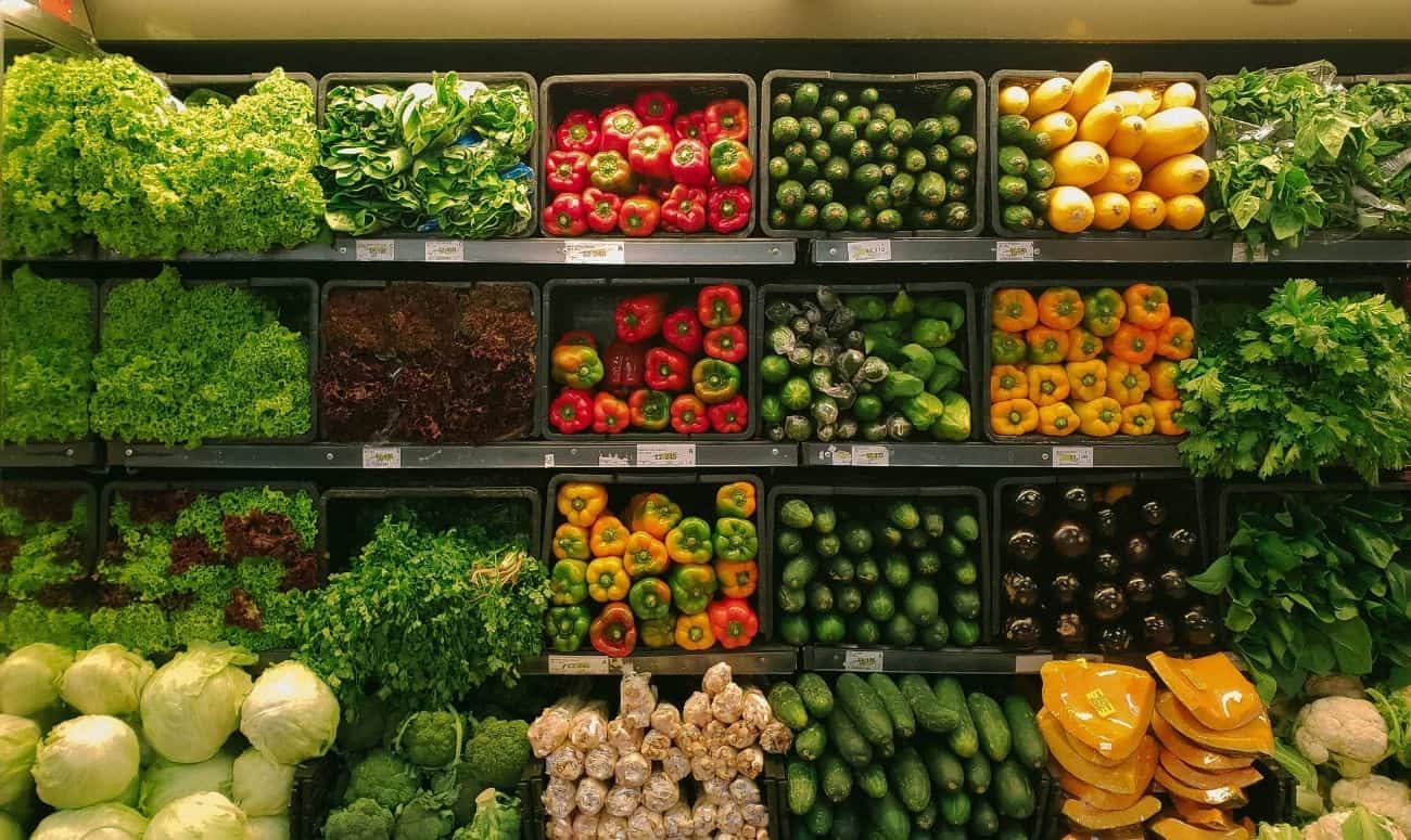 local produce 
grocery store 
vegetables
shopping