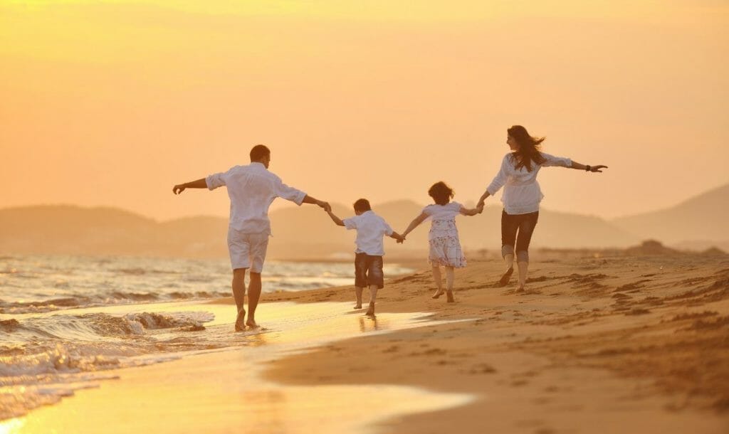 How To Create Happy Family Memories In 5 Beautiful Ways