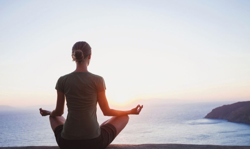 The New Habit Challenge: Meditate For 20 Minutes A Day  