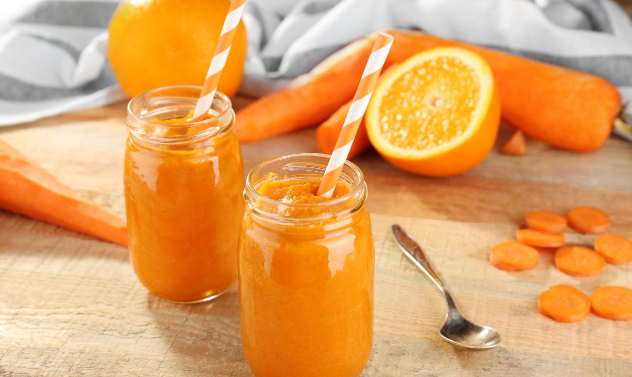 detox-juice-cleanse-recipe-carrot-orange-juice-image-1