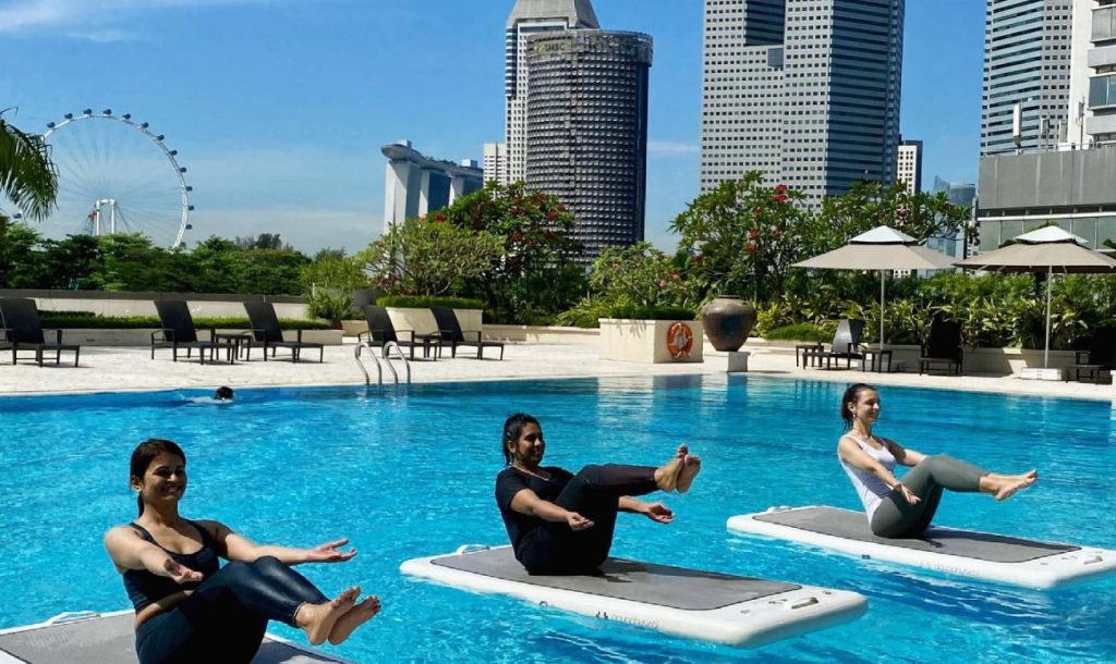 singapore-tourism-skyline-aqua-float-fit-image
