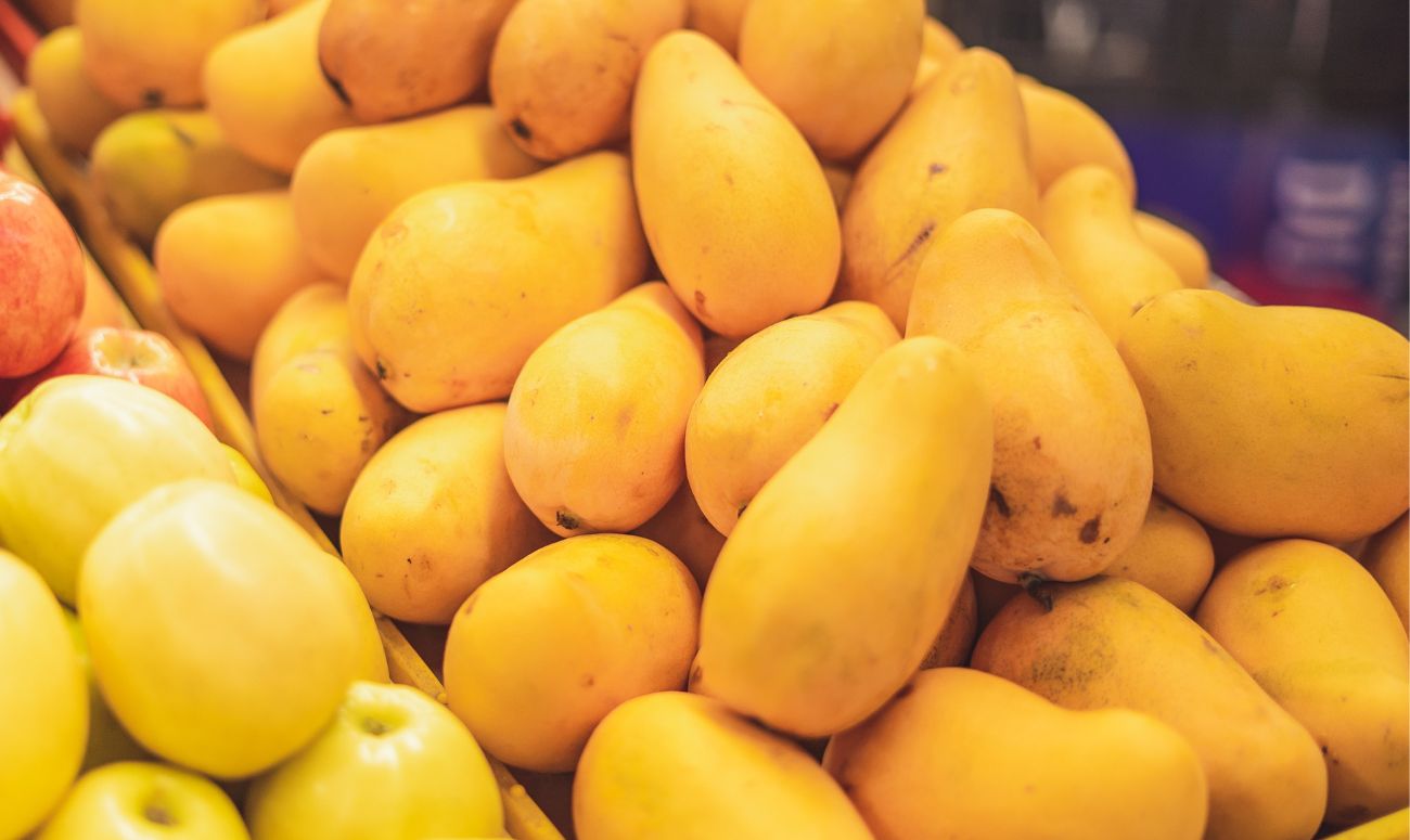 different-kinds-of-mangoes-inside-image-1