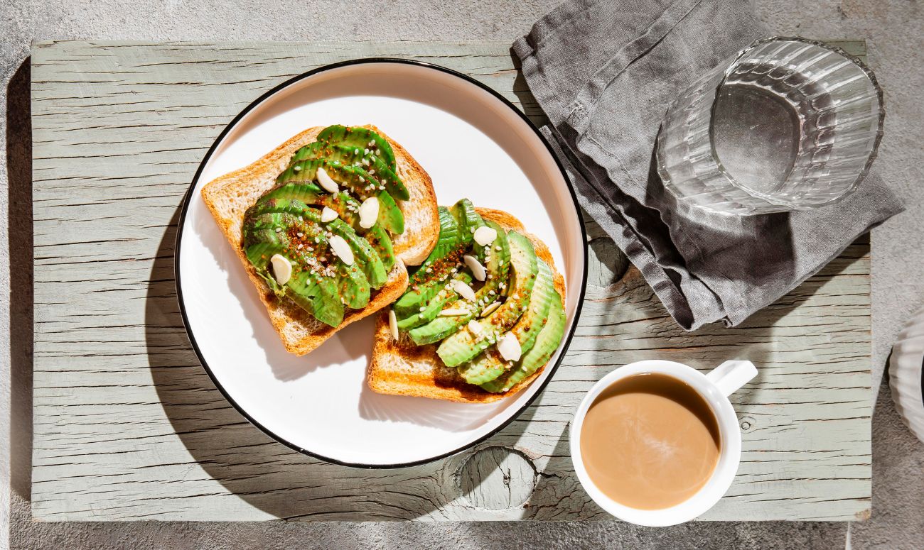 healthy-alternatives-for-better-diet-avocado-toast-image