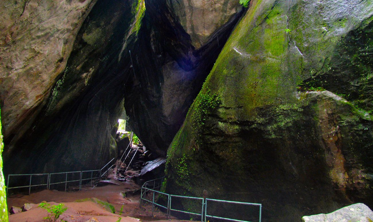 kerala-wellness-vacation-edakkal-caves-image
